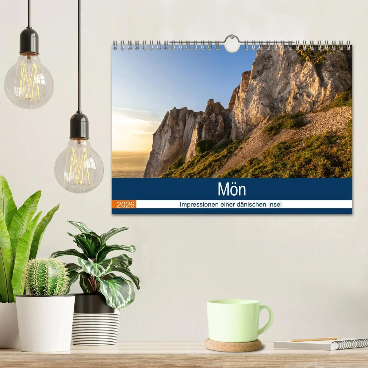 Bild: 9783457778012 | Mön, Impressionen einer dänischen Insel (Wandkalender 2026 DIN A4...