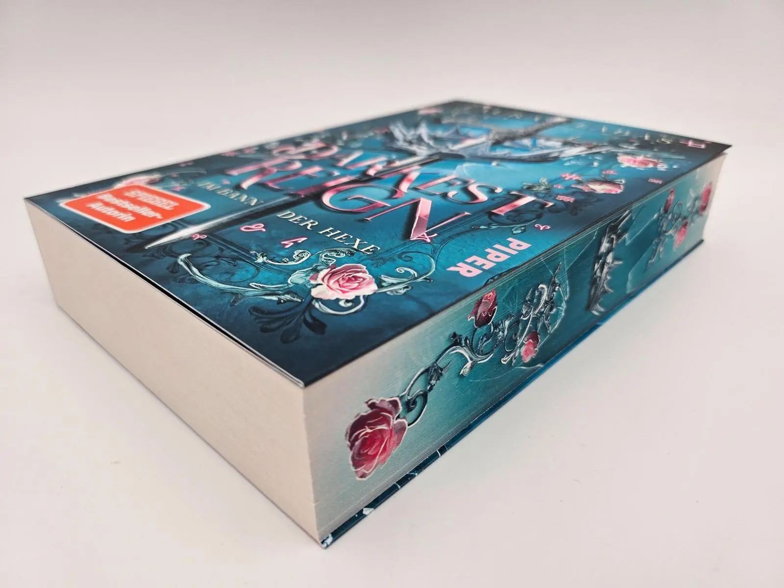 Bild: 9783492710213 | Darkest Reign - Im Bann der Hexe | Laura Labas | Taschenbuch | 448 S.
