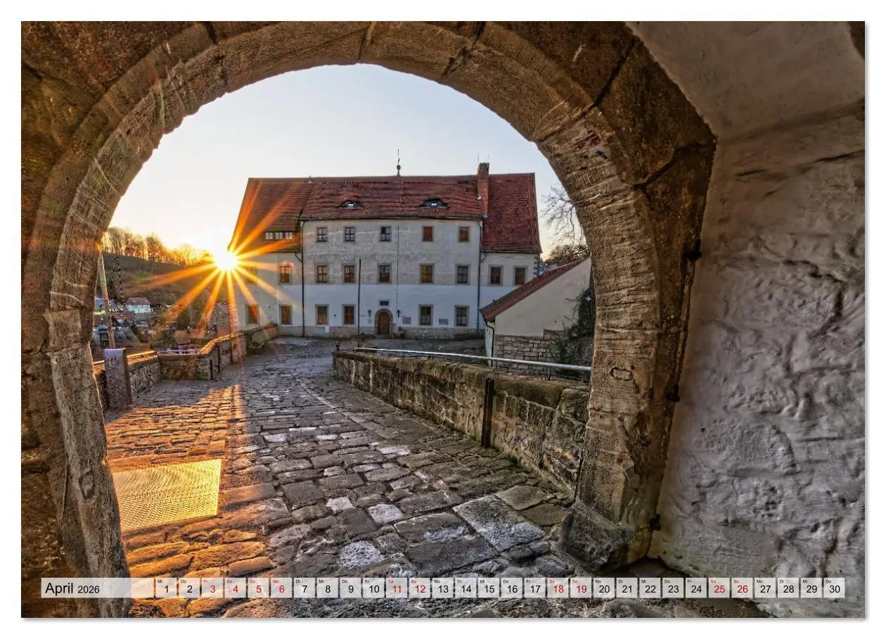 Bild: 9783457622513 | Die Burg Hohnstein im Licht der vier Jahreszeiten (Wandkalender...