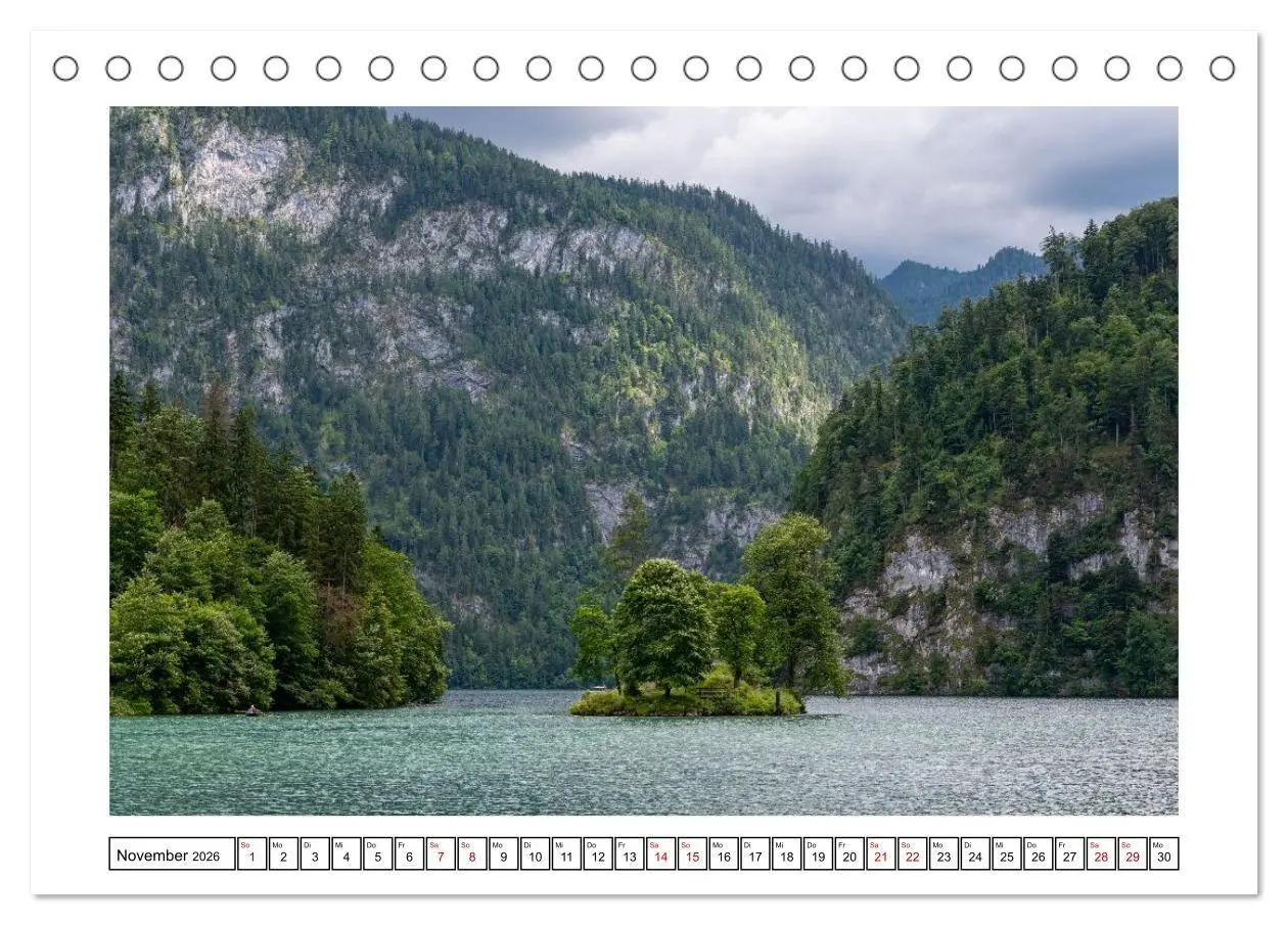 Bild: 9783516736113 | Morgen am Königssee - Spiegelungen und Stille (Tischkalender 2026...