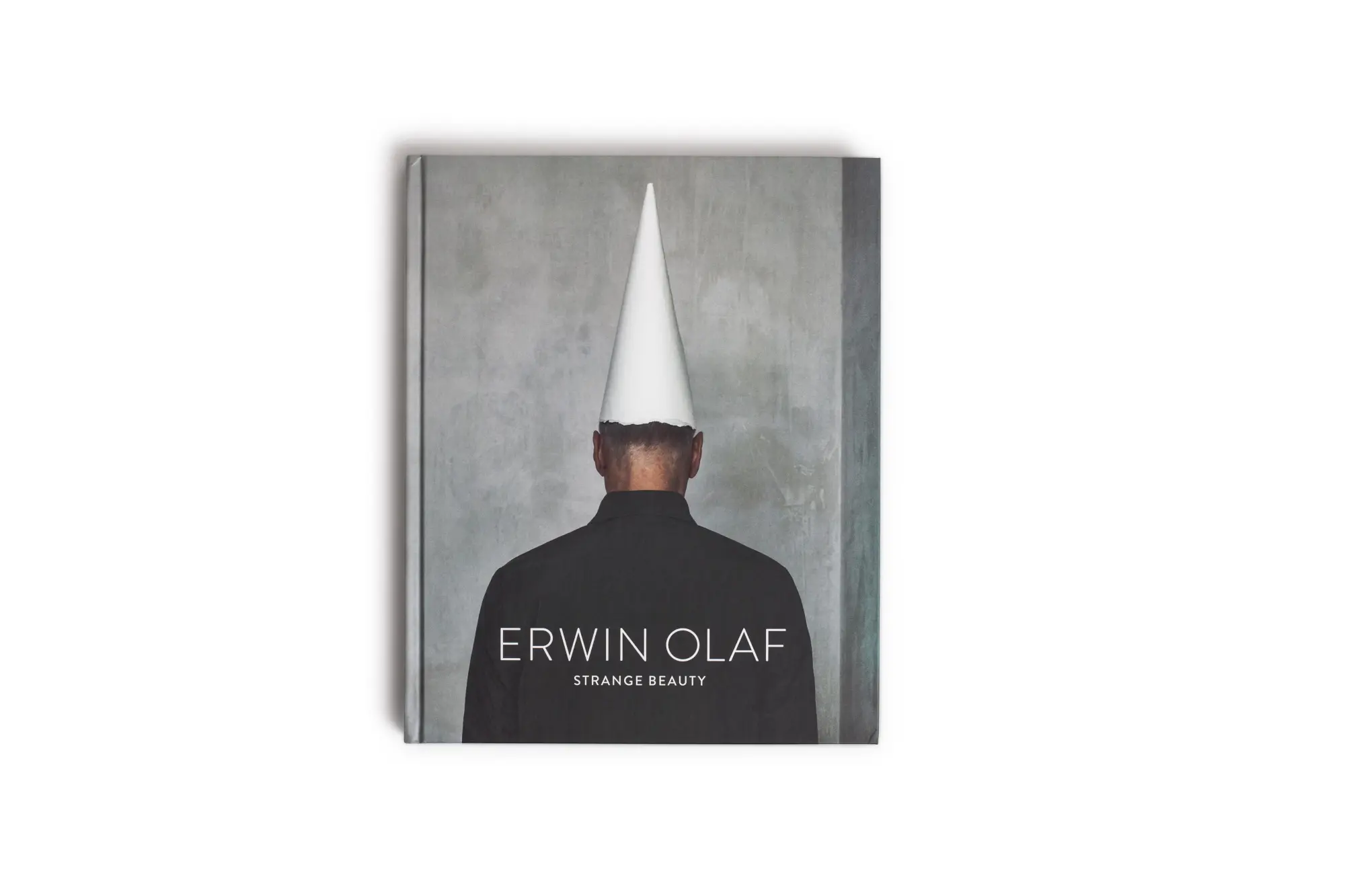 Bild: 9783775749213 | Erwin Olaf | Strange Beauty | Roger Diederen (u. a.) | Buch | 240 S.