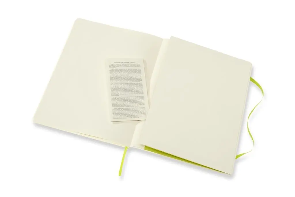 Bild: 8056420851014 | Moleskine Notizbuch XL, Liniert, Weicher Einband, Limetten Grün | 2020