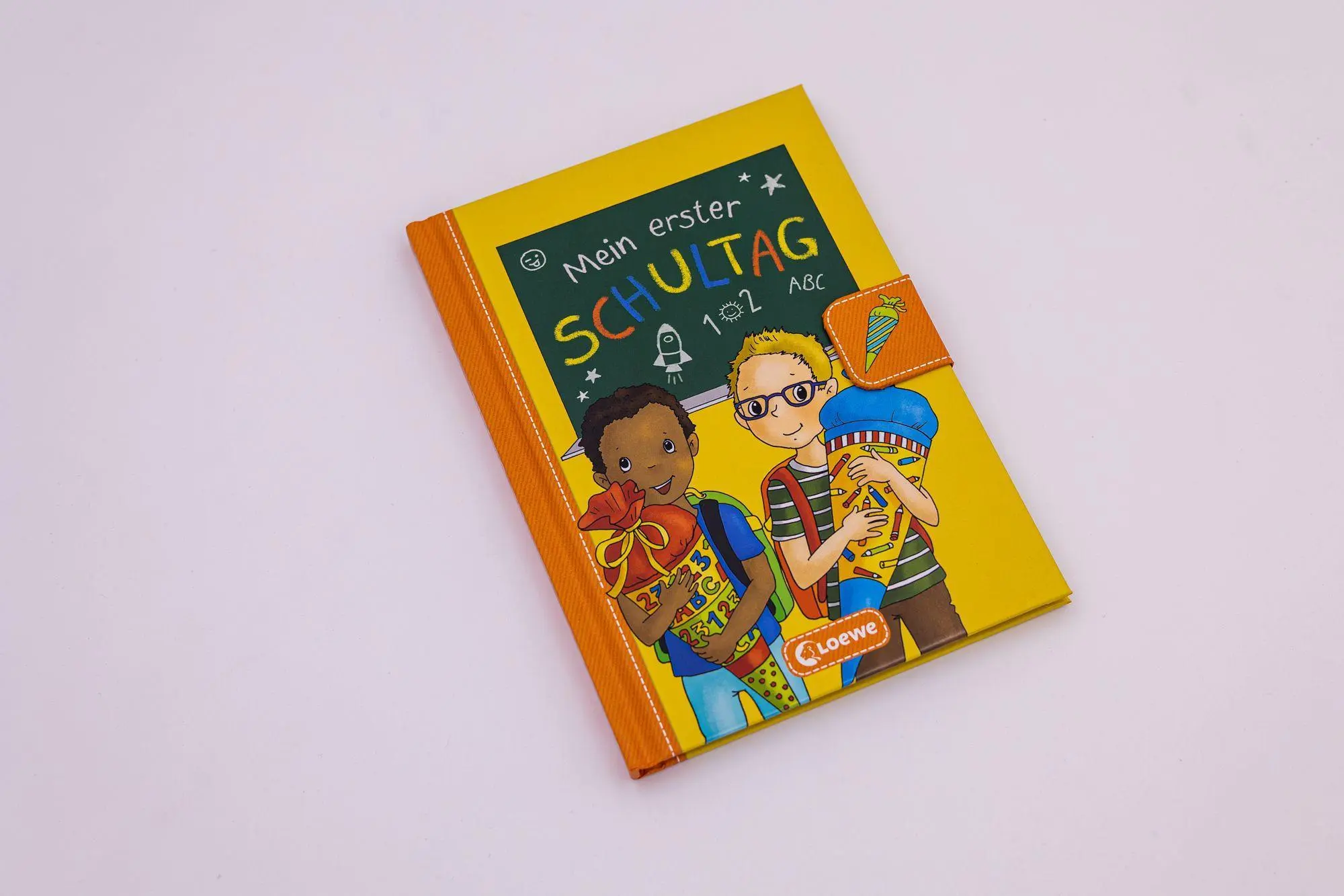 Bild: 9783743211414 | Mein erster Schultag - Jungs (Gelb) | Loewe Eintragbücher | Buch