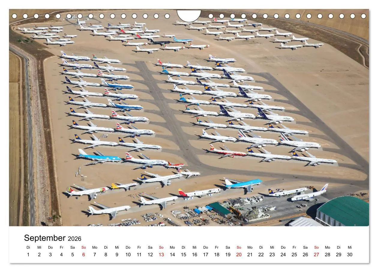 Bild: 9783457611814 | GROUNDED (Wandkalender 2026 DIN A4 quer), CALVENDO Monatskalender