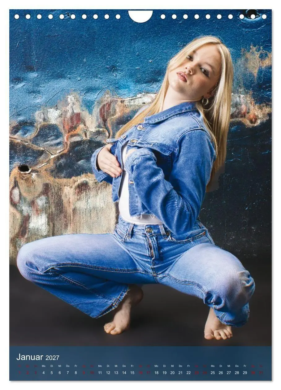 Bild: 9783516791914 | Hailie - Blond in Jeans (Wandkalender 2027 DIN A4 hoch), CALVENDO...