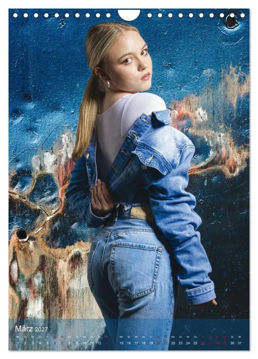 Bild: 9783516791914 | Hailie - Blond in Jeans (Wandkalender 2027 DIN A4 hoch), CALVENDO...