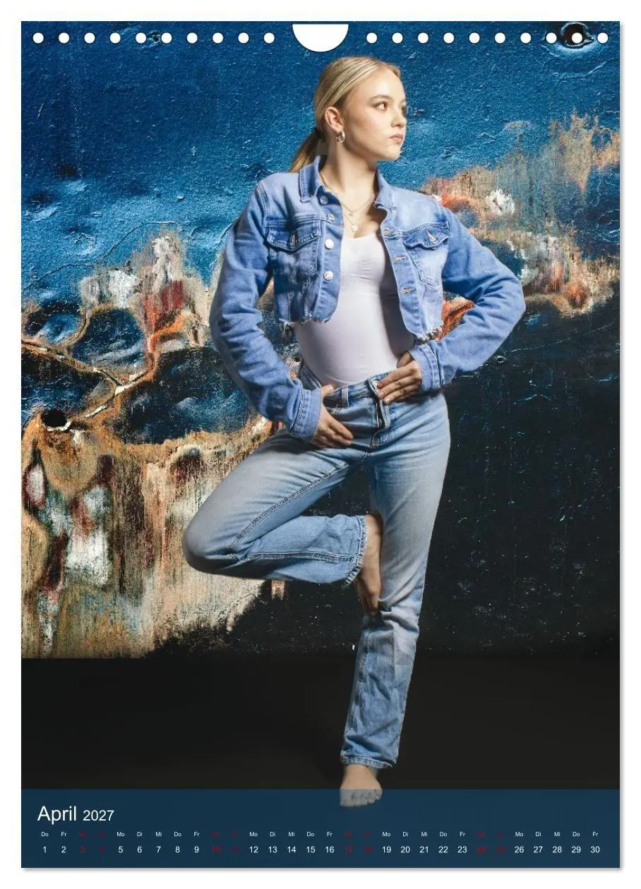 Bild: 9783516791914 | Hailie - Blond in Jeans (Wandkalender 2027 DIN A4 hoch), CALVENDO...
