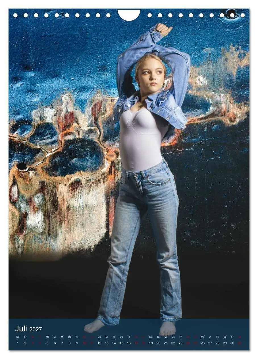 Bild: 9783516791914 | Hailie - Blond in Jeans (Wandkalender 2027 DIN A4 hoch), CALVENDO...