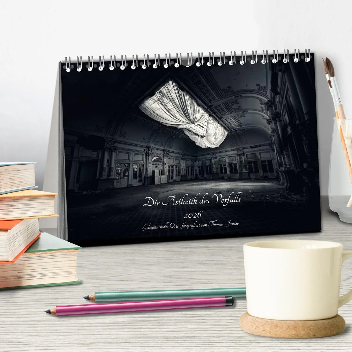 Bild: 9783457972014 | Lost in Decay 2026 - Die Ästhetik des Verfalls (Tischkalender 2026...