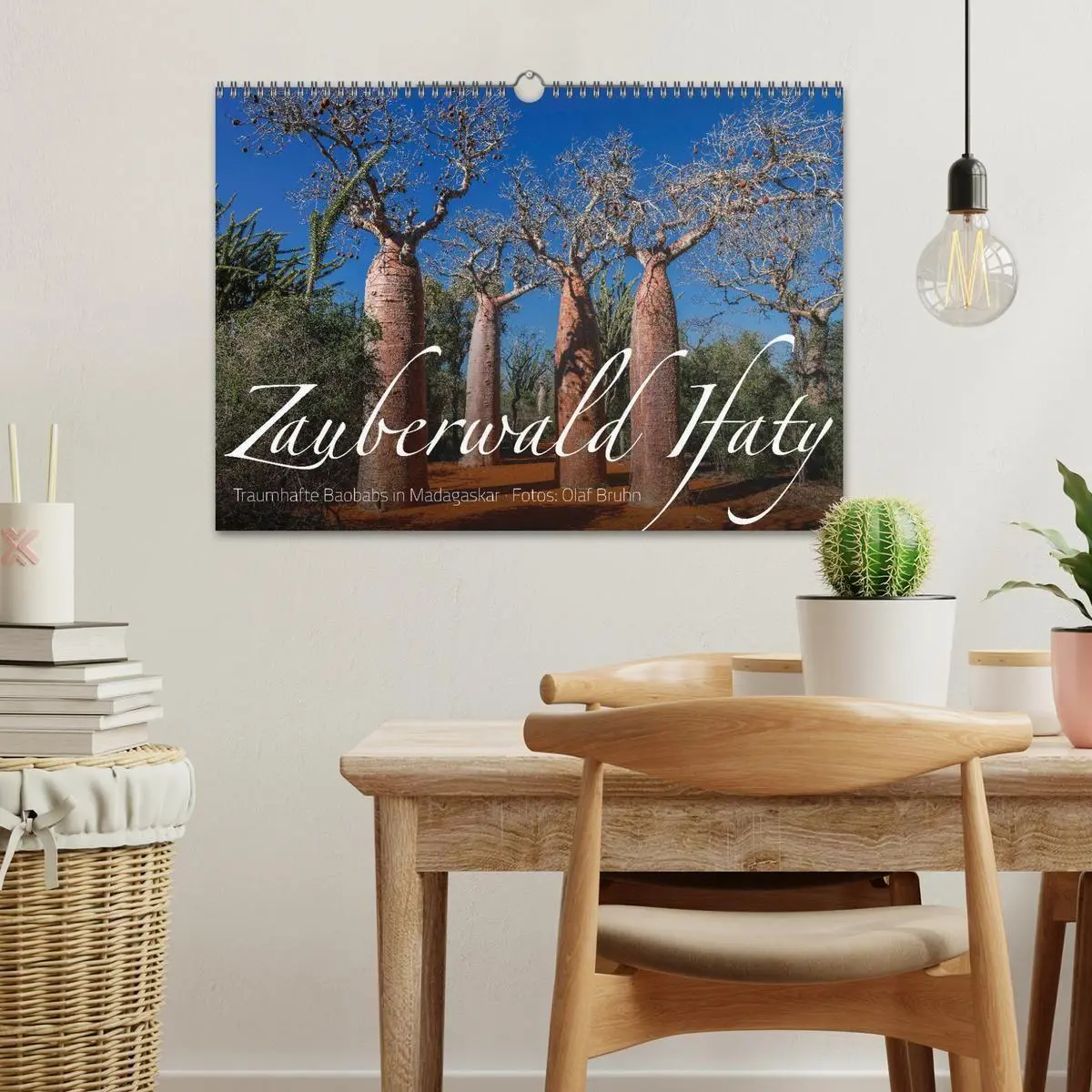 Bild: 9783569703414 | Zauberwald Ifaty · Traumhafte Baobabs in Madagaskar (Wandkalender...