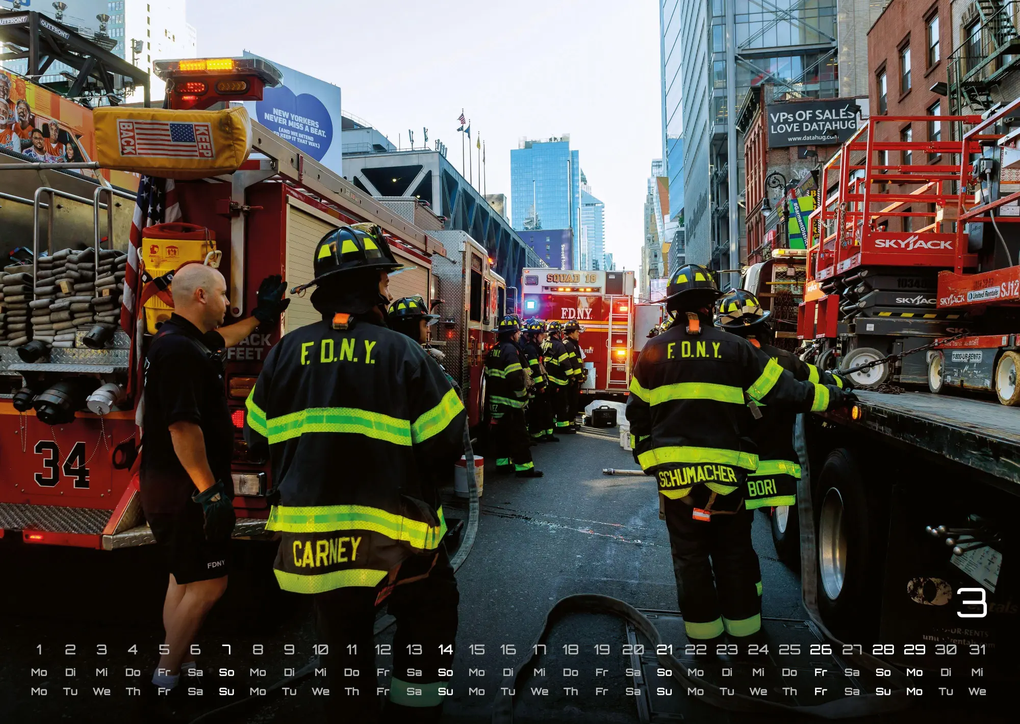 Bild: 9783986736514 | FIREFIGHTER - Retter in der Not - Feuerwehr - 2027 - Kalender DIN A3