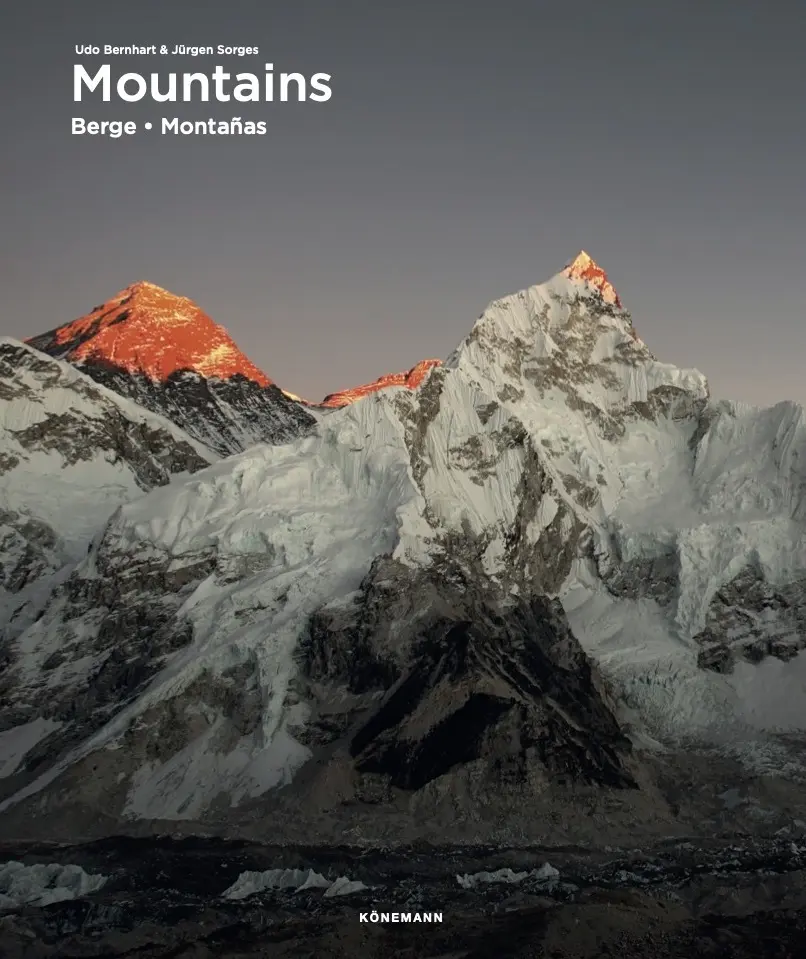 Cover: 9783741936814 | Mountains | Taschenbuch | Großformatiges Paperback. Klappenbroschur