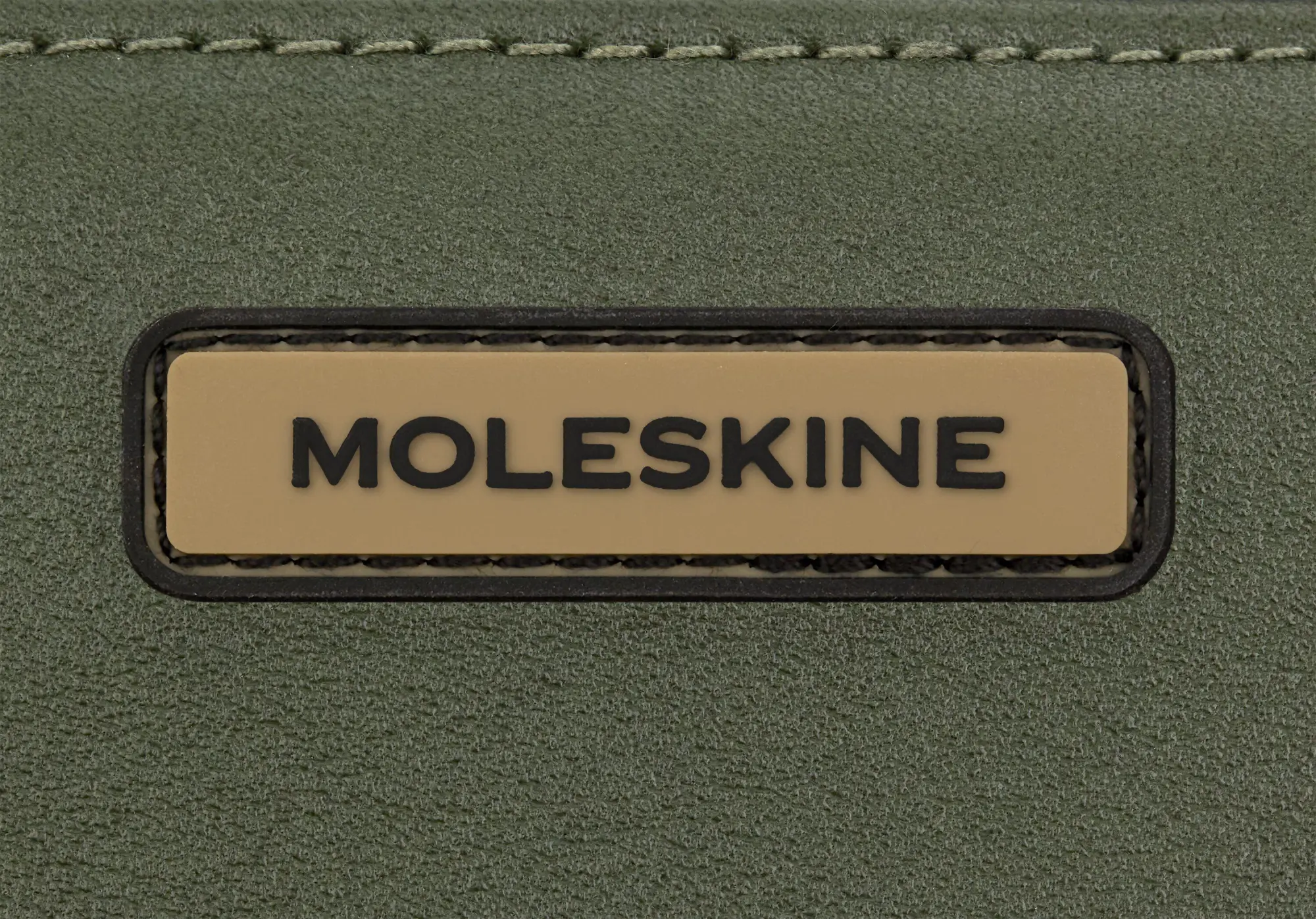 Bild: 8056711513515 | Moleskine Der Herr der Ringe Metro Backpack Slim, Moosgrün | Deutsch