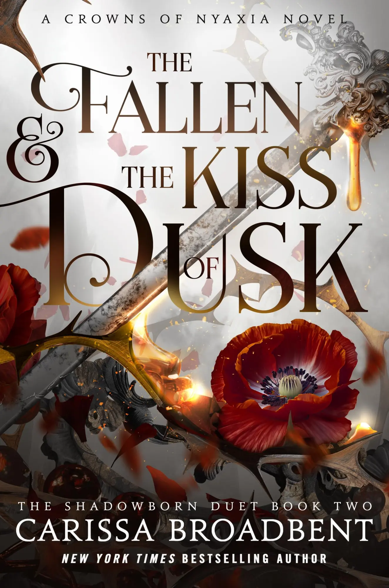 Cover: 9781250367815 | The Fallen &amp; the Kiss of Dusk | The Shadowborn Duet, Book Two | Buch