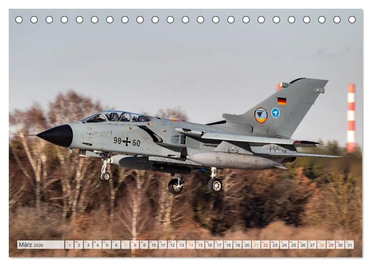 Bild: 9783516717815 | Panavia Tornado - The Multirole Fighter (Tischkalender 2026 DIN A5...