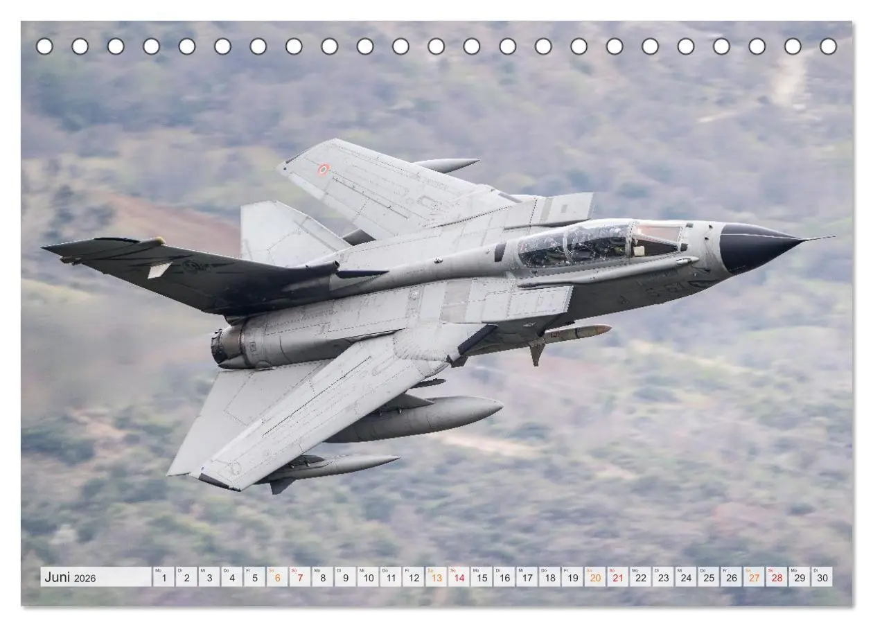 Bild: 9783516717815 | Panavia Tornado - The Multirole Fighter (Tischkalender 2026 DIN A5...