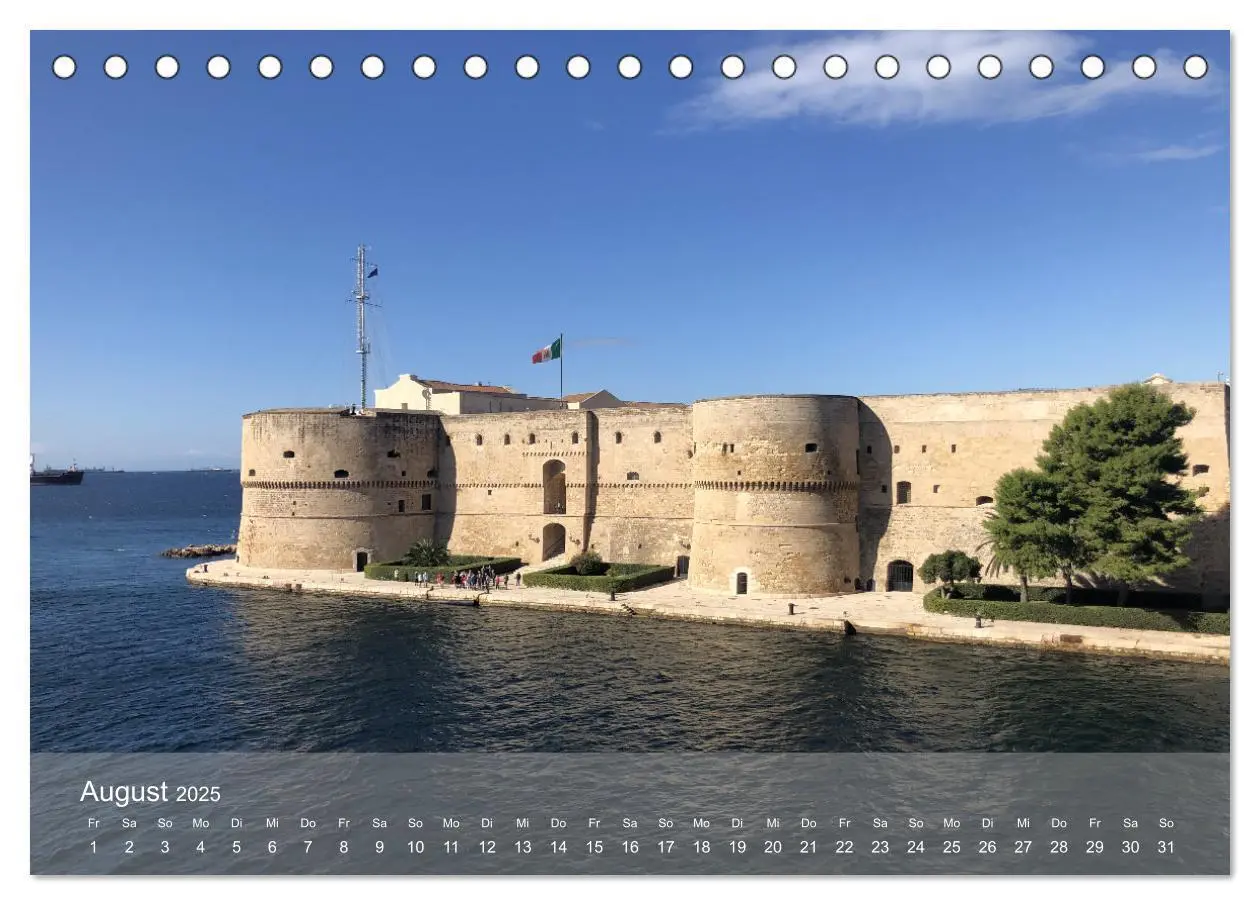 Bild: 9783435018215 | Apuliens Küstenorte (Tischkalender 2025 DIN A5 quer), CALVENDO...