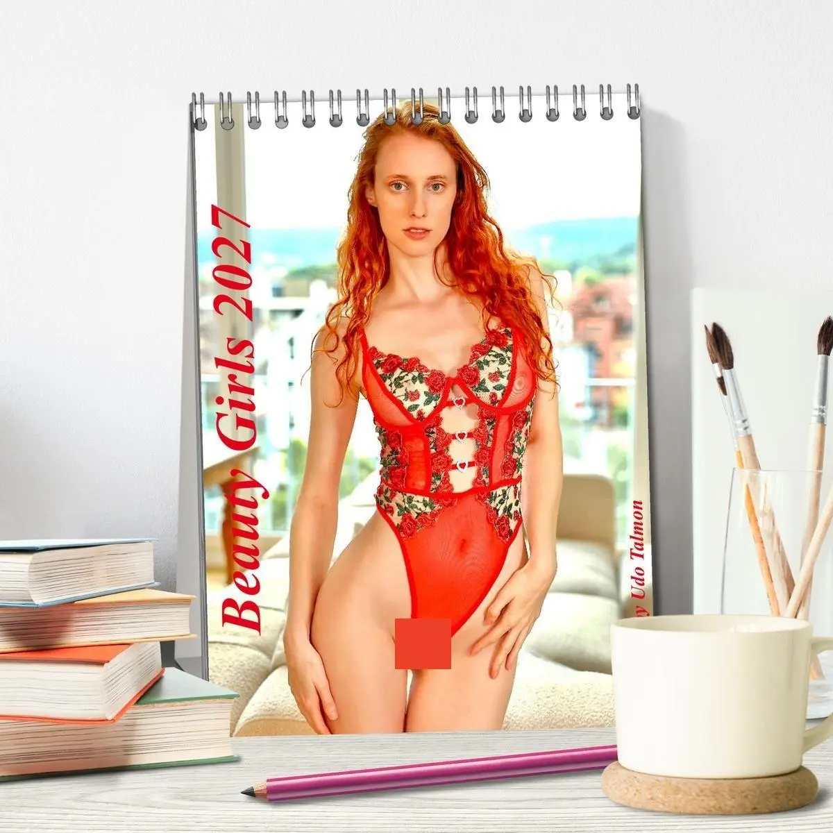 Bild: 9783516899115 | Beauty Girls (Tischkalender 2027 DIN A5 hoch), CALVENDO Monatskalender