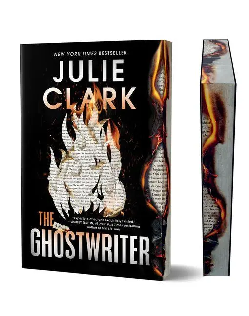 Cover: 9781464221316 | The Ghostwriter (Deluxe Edition) | Julie Clark | Taschenbuch | 2026