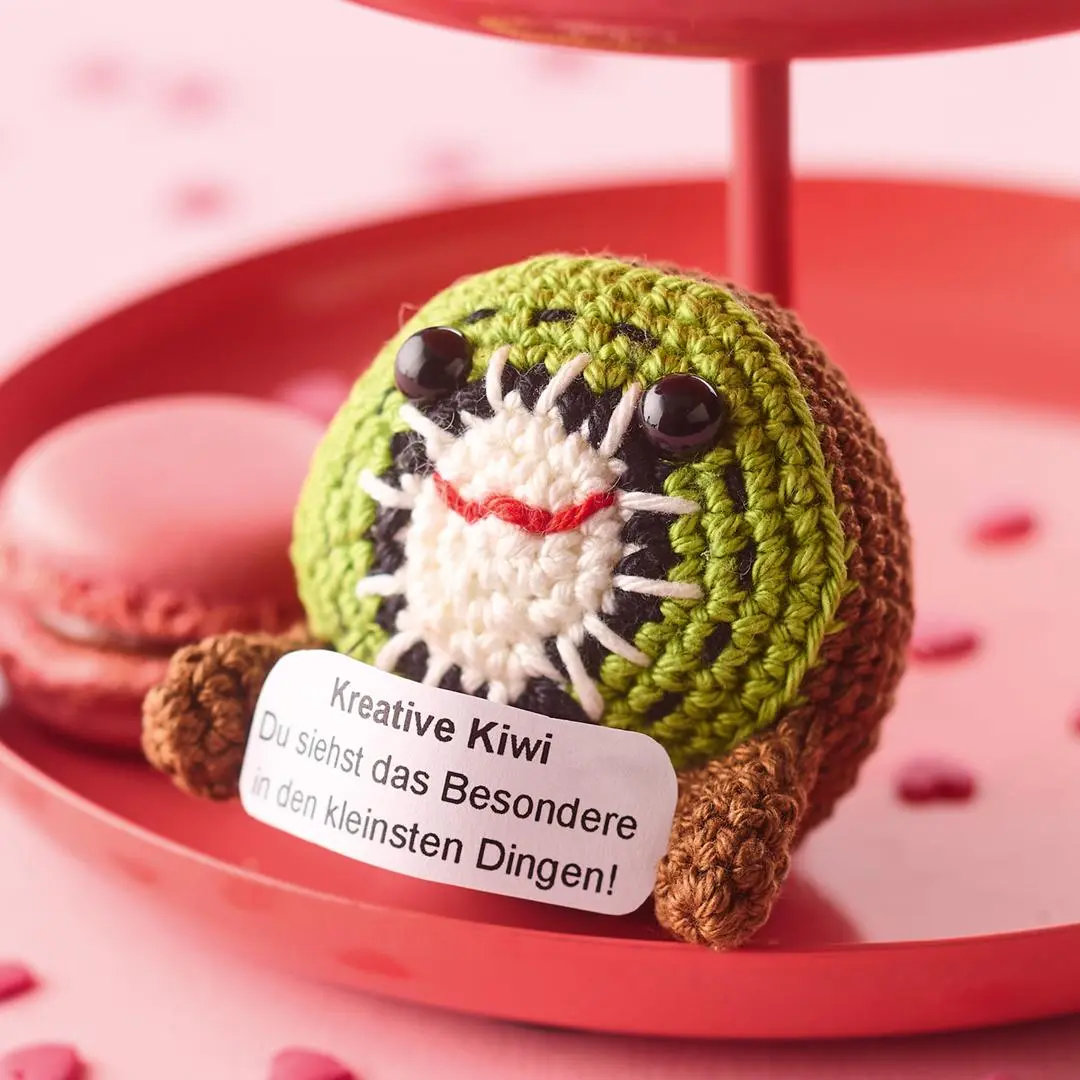 Bild: 9783735871916 | Emotional Support Fruits | Jana Ganseforth | Taschenbuch | 80 S.