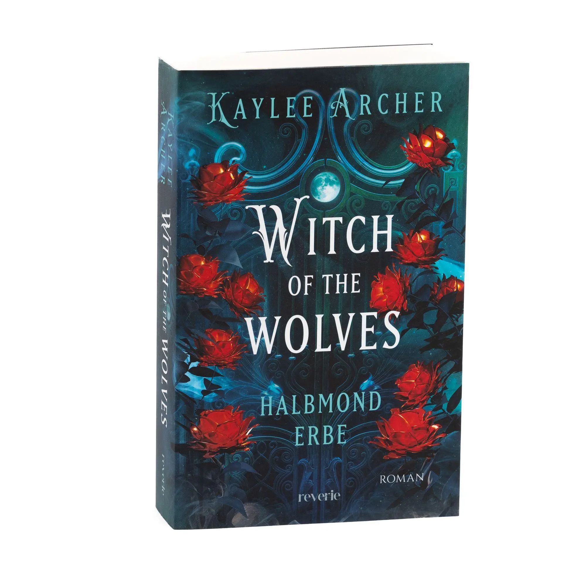 Bild: 9783745705416 | Witch of the Wolves | Kaylee Archer | Taschenbuch | 432 S. | Deutsch