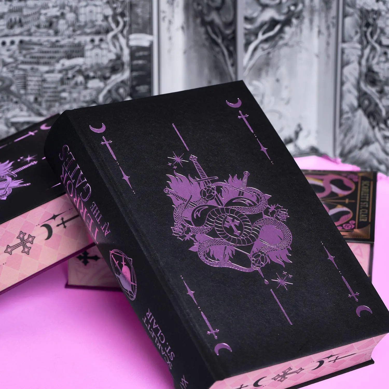 Bild: 9783736327016 | Terror at the Gates | Scarlett St. Clair | Buch | 528 S. | Deutsch