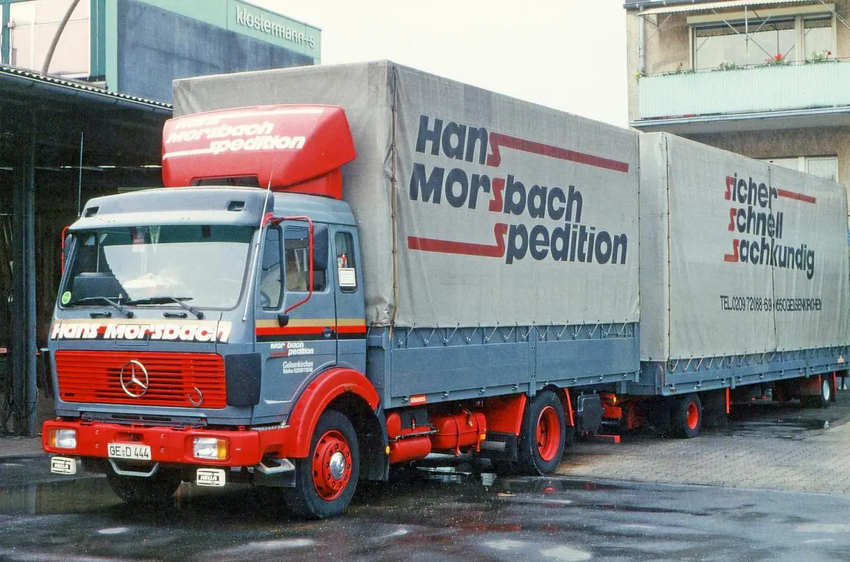 Bild: 9783751611817 | Jahrbuch Lastwagen 2026 | Bernd Regenberg | Taschenbuch | 144 S.