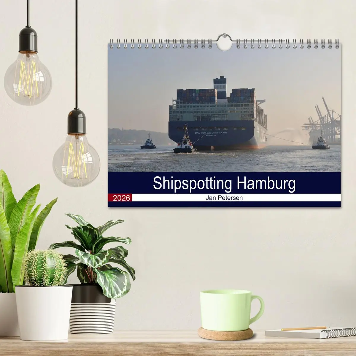 Bild: 9783457603017 | Shipspotting Hamburg (Wandkalender 2026 DIN A4 quer), CALVENDO...