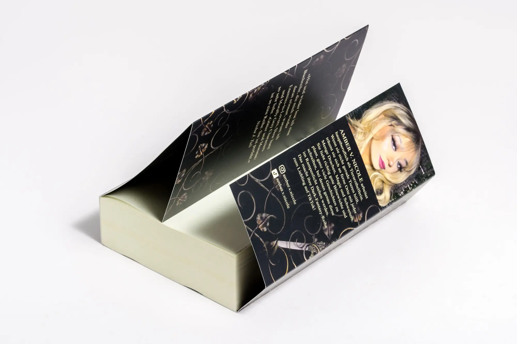 Bild: 9783734164217 | The Book of Azrael - Götter und Monster 1 | Amber V. Nicole | Buch