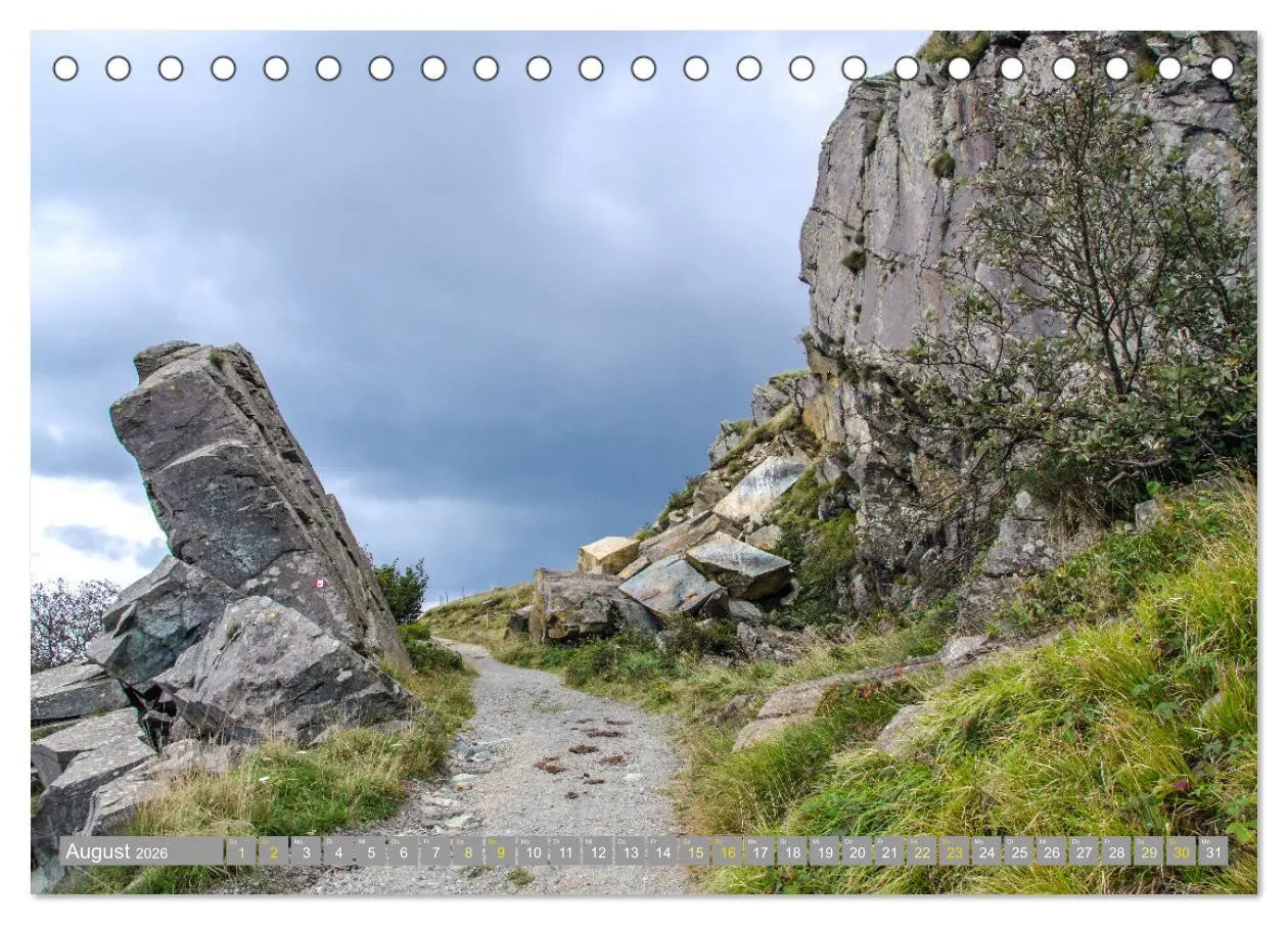Bild: 9783457565117 | Wanderwege in Europa (Tischkalender 2026 DIN A5 quer), CALVENDO...