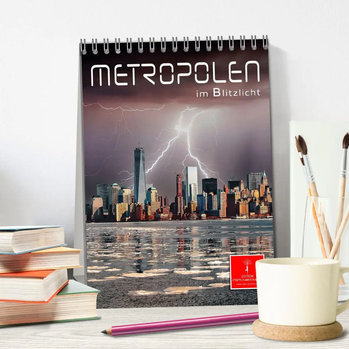 Bild: 9783516345117 | Metropolen im Blitzlicht (Tischkalender 2026 DIN A5 hoch), CALVENDO...