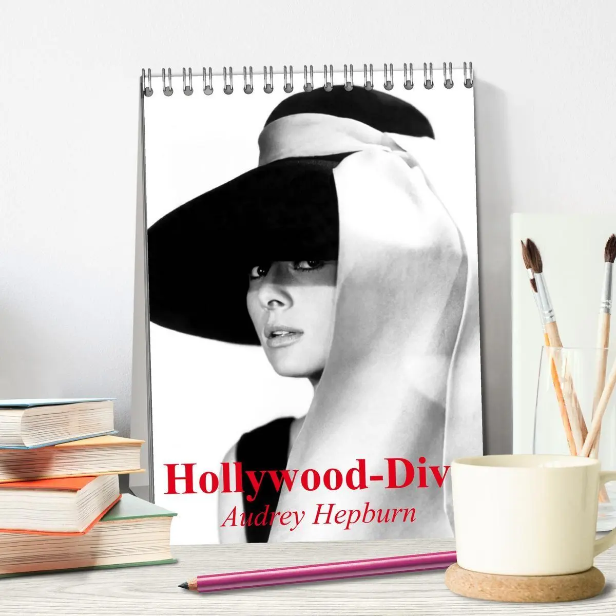 Bild: 9783594055717 | Hollywood-Diva - Audrey Hepburn (Tischkalender 2027 DIN A5 hoch),...
