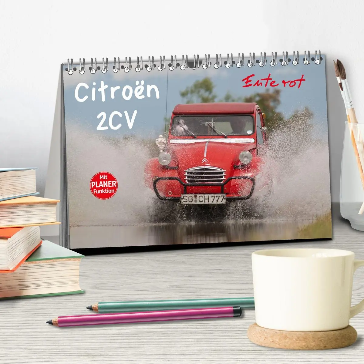 Bild: 9783457975817 | Citroën 2CV - Ente rot (Tischkalender 2026 DIN A5 quer), CALVENDO...