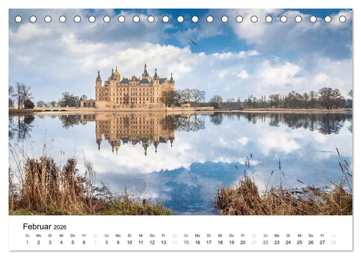 Bild: 9783516116717 | Schweriner Märchenschloss (Tischkalender 2026 DIN A5 quer),...