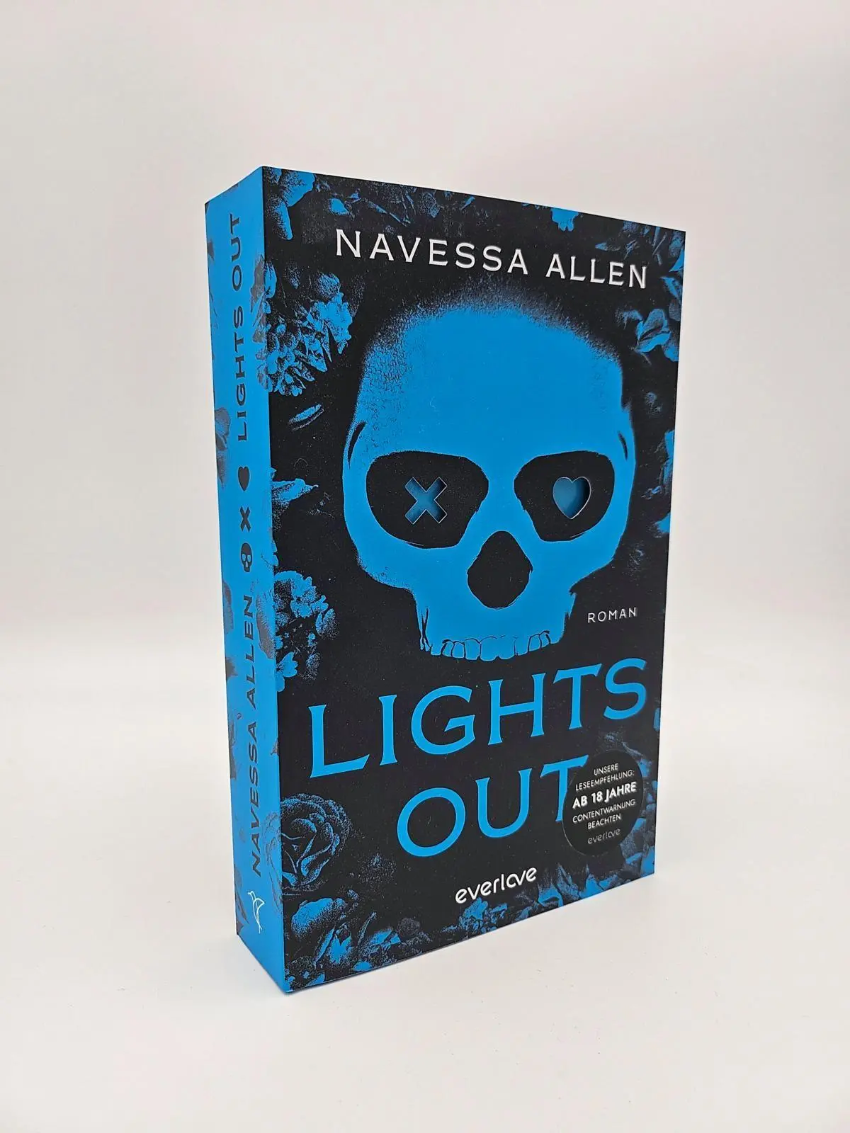 Bild: 9783492067317 | Lights Out | Navessa Allen | Taschenbuch | Lights Out | 592 S. | 2025
