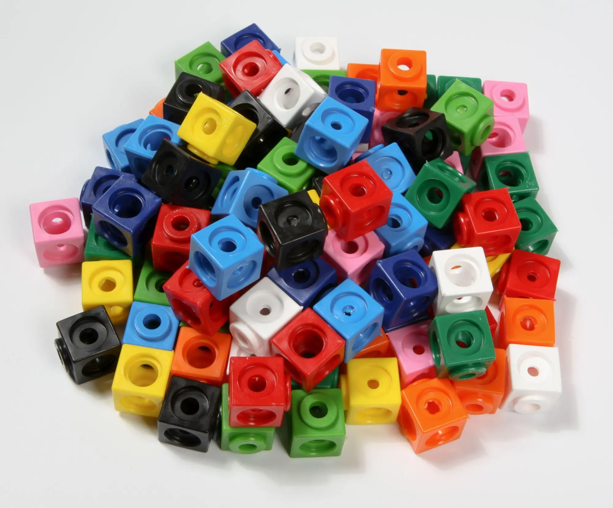 Bild: 4251225510218 | 100 Steckwürfel 10-farbig 1,7cm in der Box | Deutsch | 2015