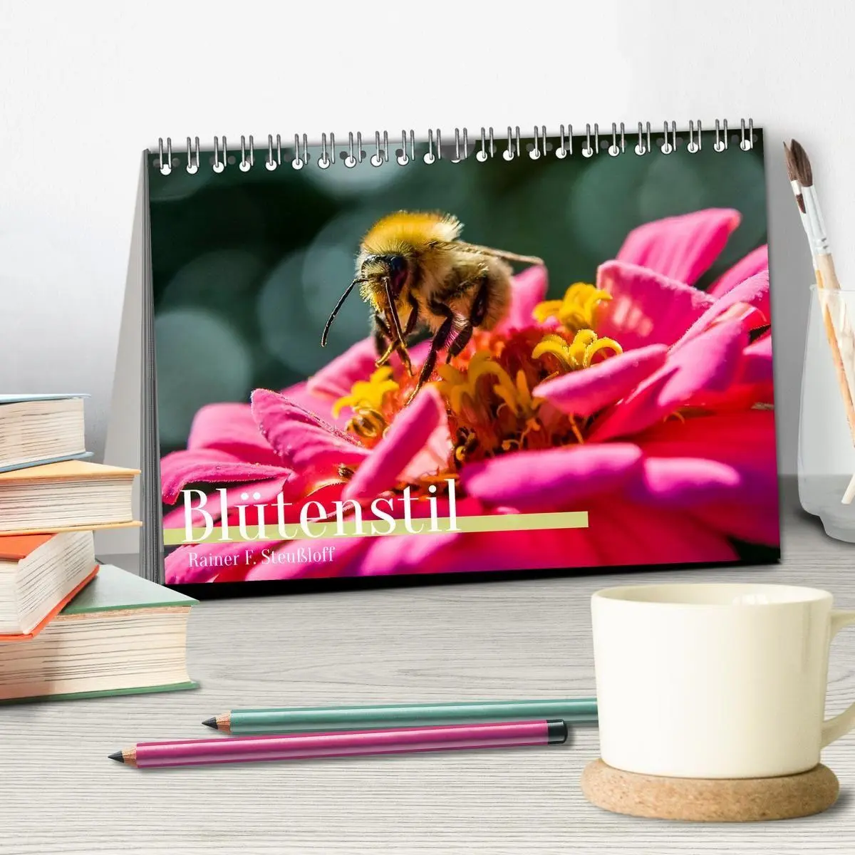 Bild: 9783516671018 | Blütenstil (Tischkalender 2026 DIN A5 quer), CALVENDO Monatskalender