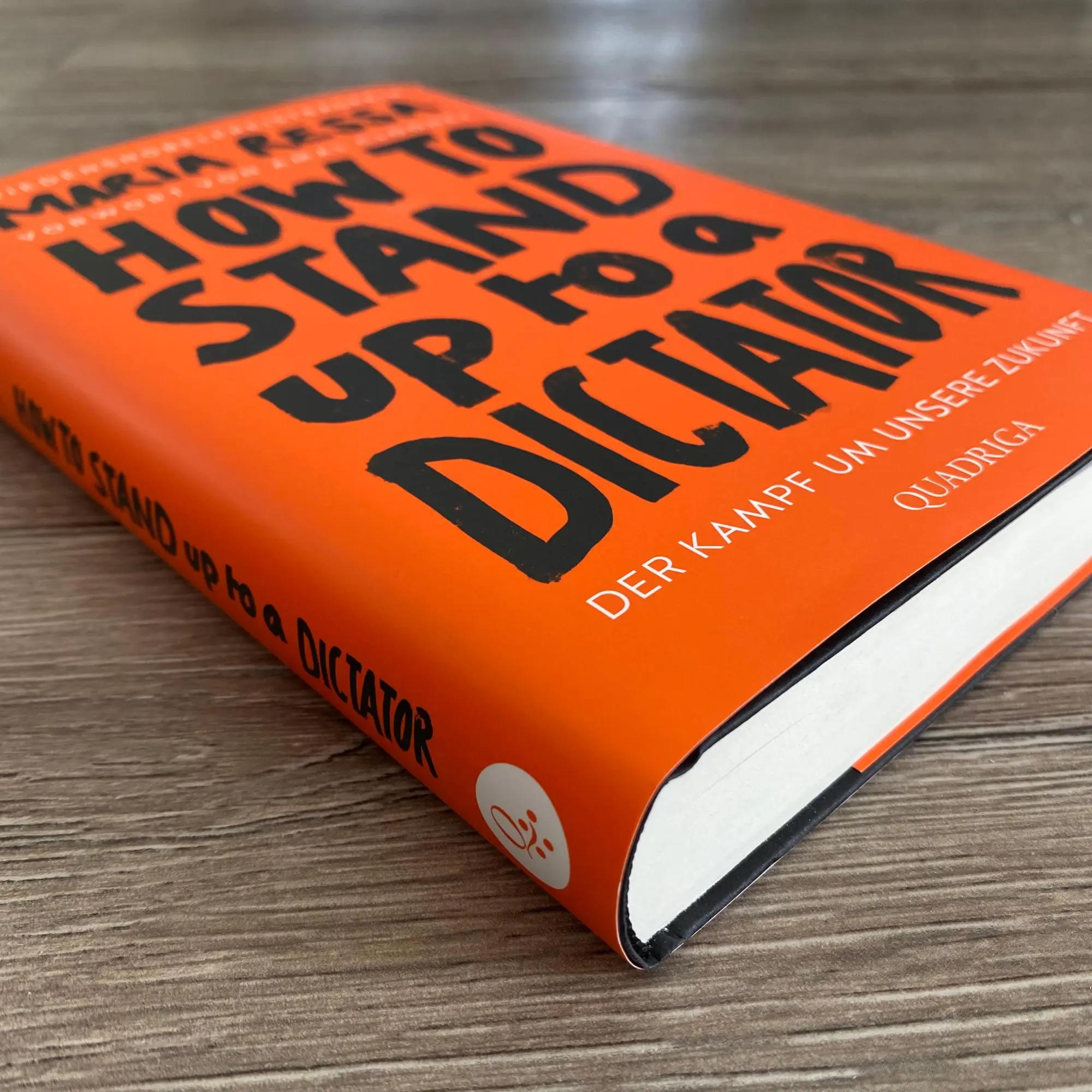 Bild: 9783869951218 | HOW TO STAND UP TO A DICTATOR - Deutsche Ausgabe | Maria Ressa | Buch