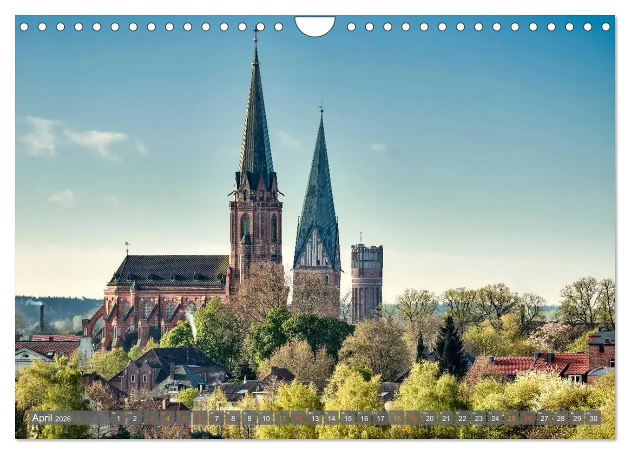 Bild: 9783457851418 | LÜNEBURG Ein- und Ausblicke von Andreas Voigt (Wandkalender 2026...