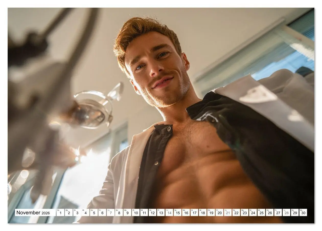 Bild: 9783516621518 | SEXY ÄRZTE - Männlich, muskulös und einsatzbereit (Tischkalender...