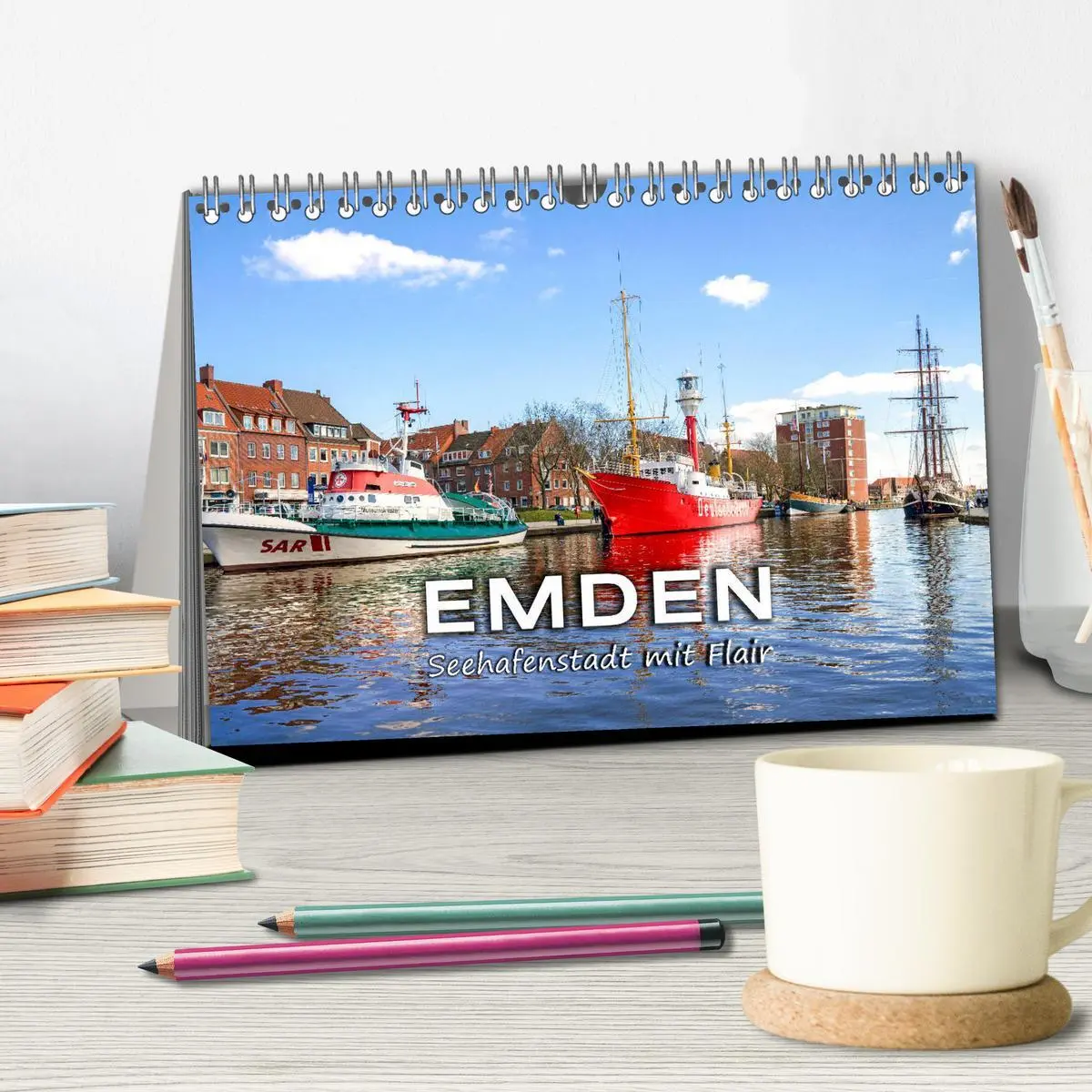 Bild: 9783457964118 | EMDEN Seehafenstadt mit Flair (Tischkalender 2026 DIN A5 quer),...