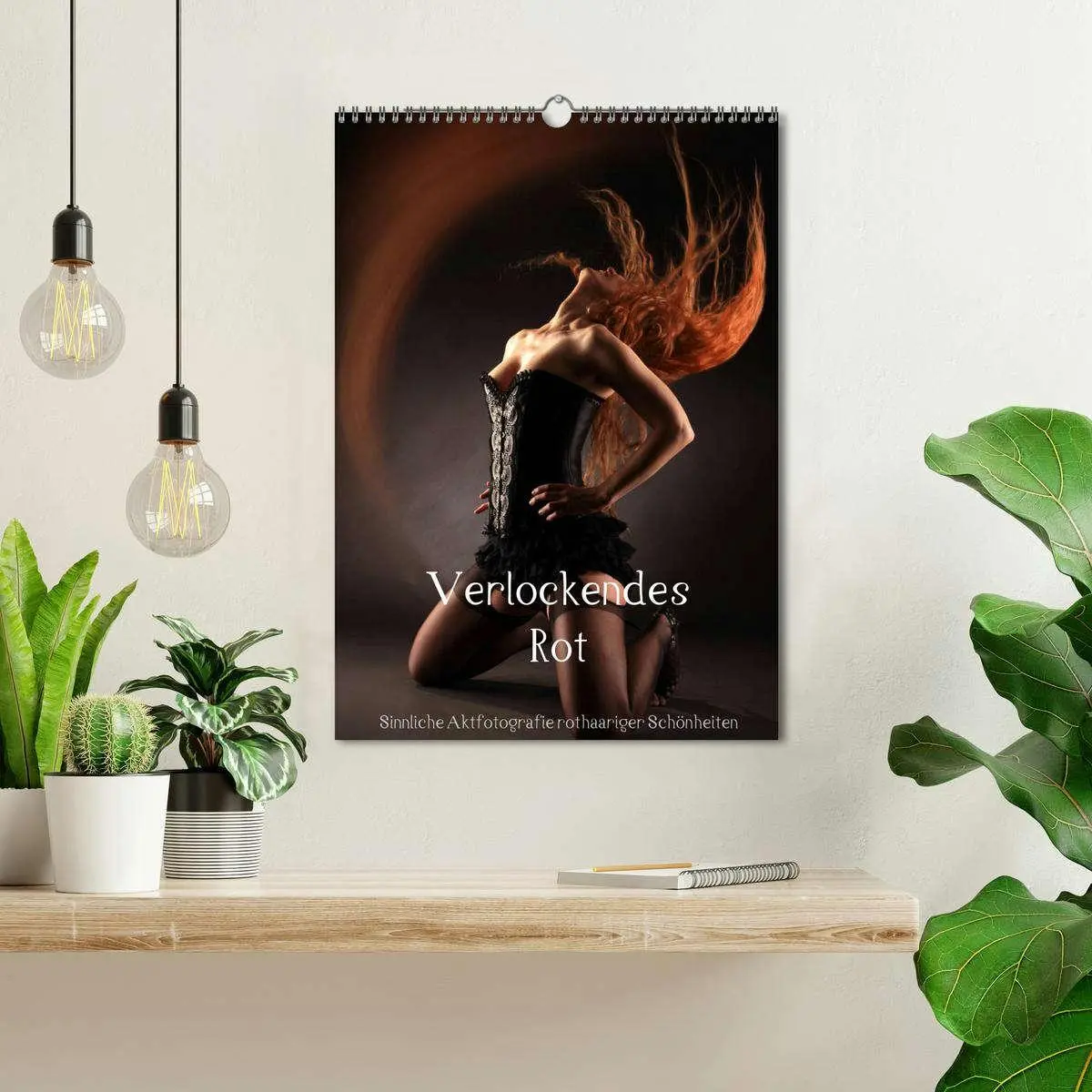 Bild: 9783457266618 | Verlockendes Rot (Wandkalender 2026 DIN A3 hoch), CALVENDO...