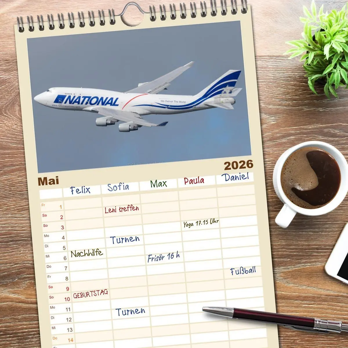 Bild: 9783516497618 | Familienplaner 2026 - Boeing 747 Kalender mit 5 Spalten...