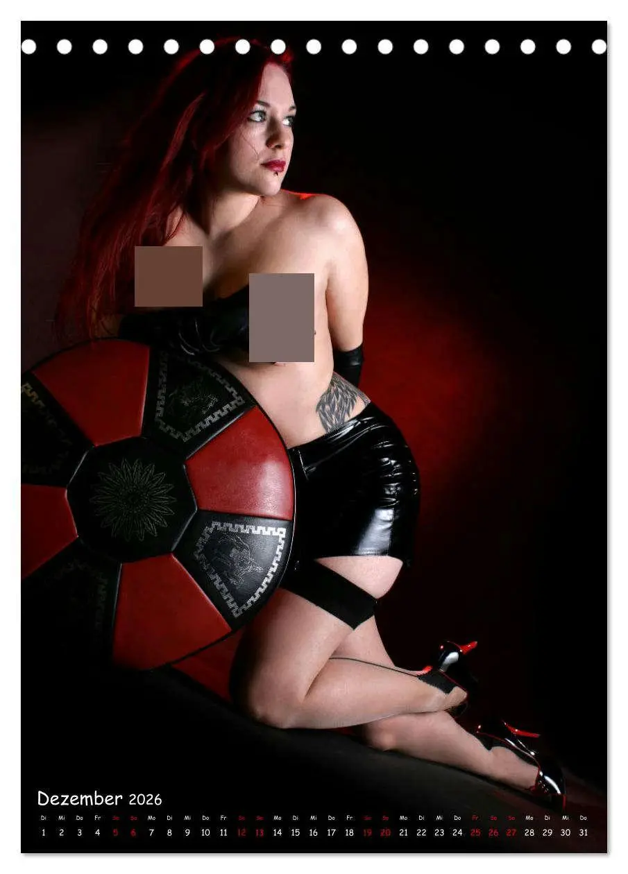 Bild: 9783457269718 | Latex und Leder Outfits (Tischkalender 2026 DIN A5 hoch), CALVENDO...