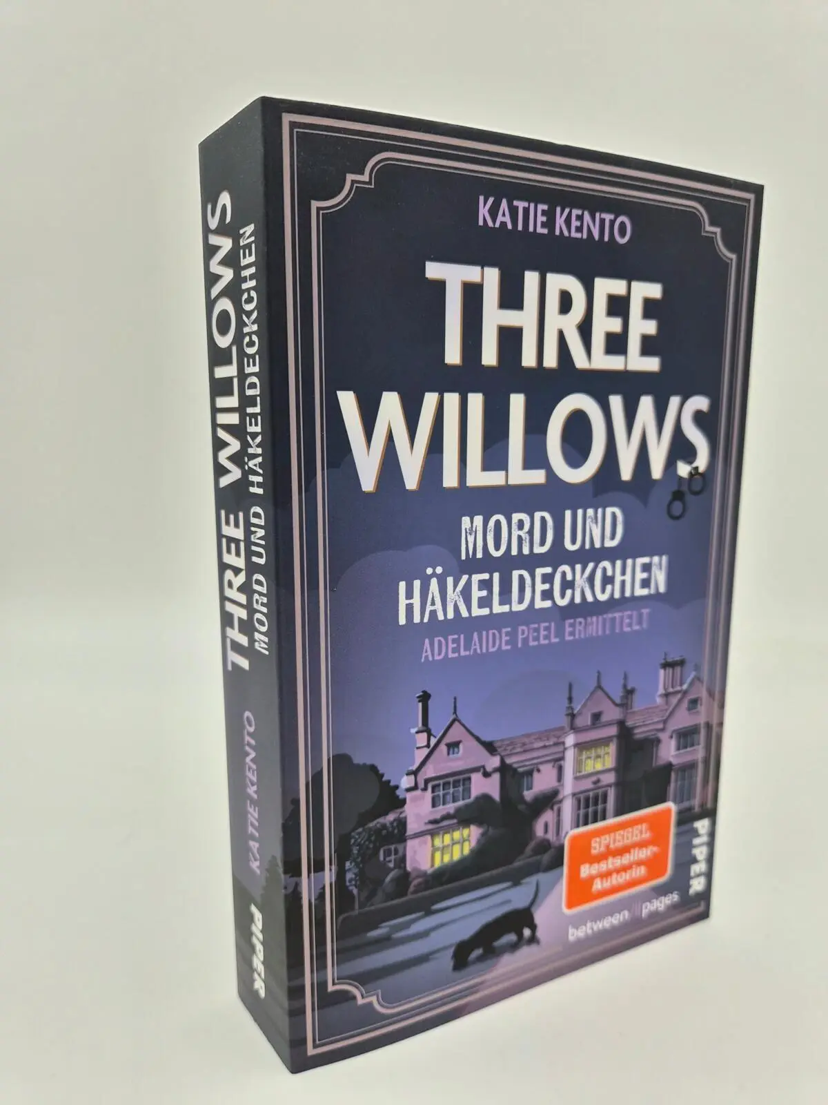 Bild: 9783492509718 | Three Willows: Mord und Häkeldeckchen | Katie Kento | Taschenbuch