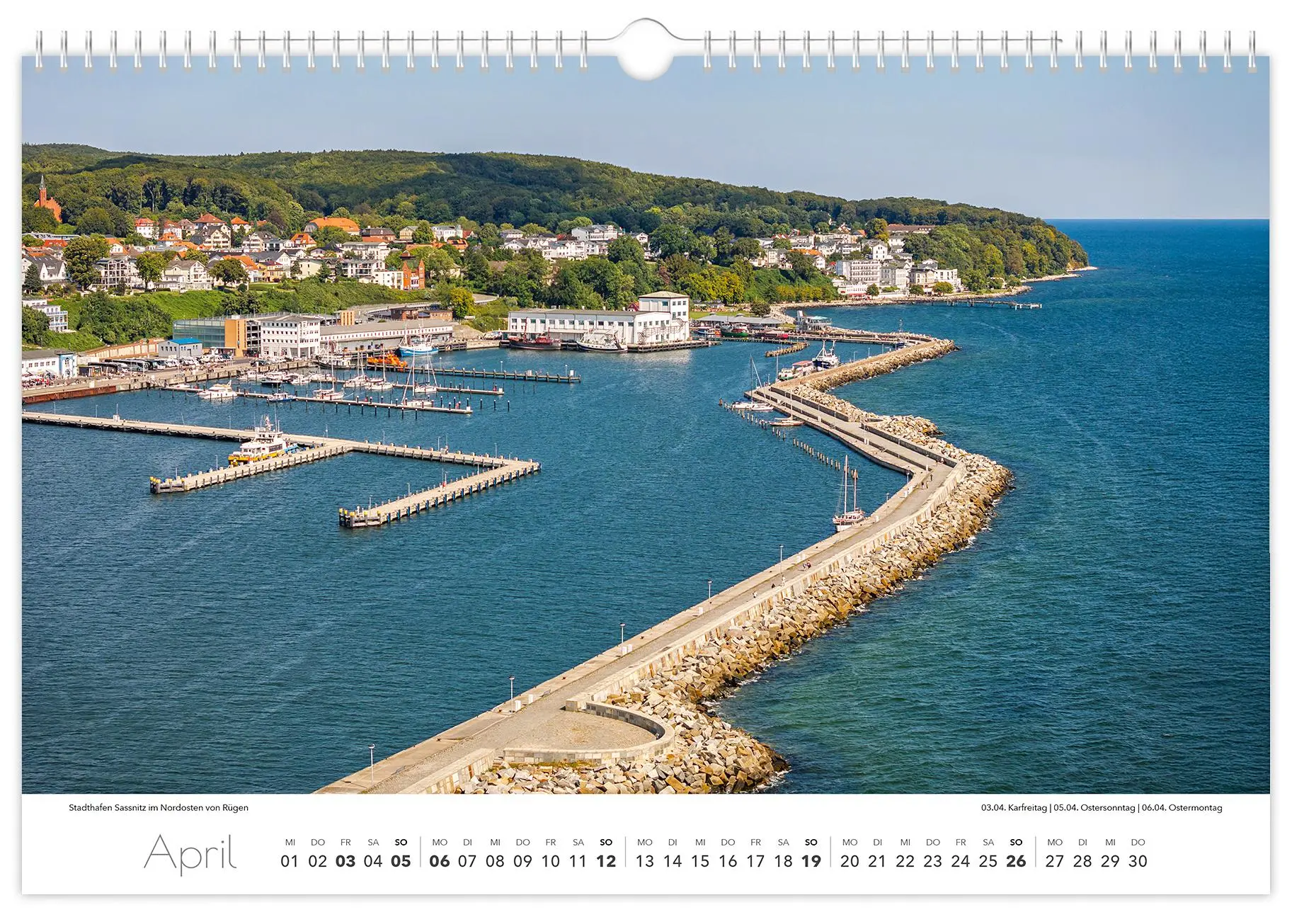 Bild: 9783910680319 | Kalender Rügen Luftaufnahmen 2026 | 45 x 30 cm weißes Kalendarium