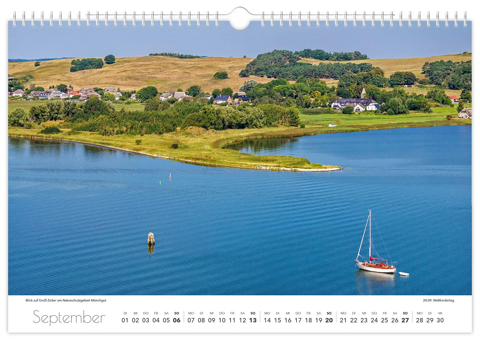 Bild: 9783910680319 | Kalender Rügen Luftaufnahmen 2026 | 45 x 30 cm weißes Kalendarium