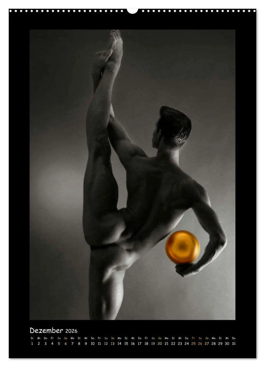 Bild: 9783516443219 | Golden Ball - Männer Akte (Wandkalender 2026 DIN A2 hoch), CALVENDO...