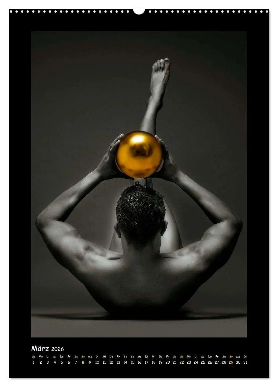 Bild: 9783516443219 | Golden Ball - Männer Akte (Wandkalender 2026 DIN A2 hoch), CALVENDO...