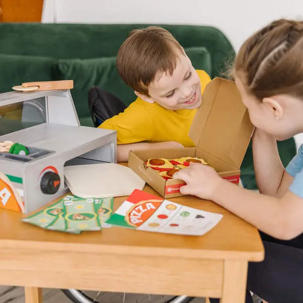 Bild: 681147005419 | MPP Pizzeria aus Holz | Karton | 70054 | Deutsch | 2025 | Spin Master